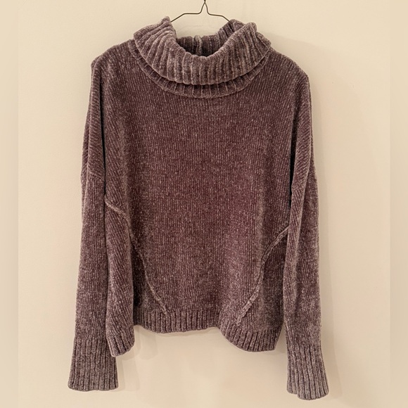 Pink Rose Sweaters - Pink Rose Brown Chenille Turtleneck Sweater Cropped Oversized Plush Cozy M